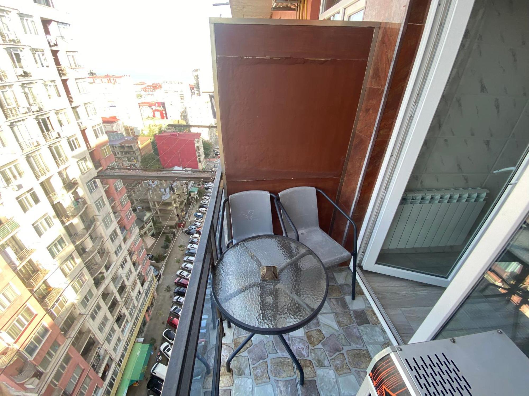 Apartment - Nino Batoumi Extérieur photo